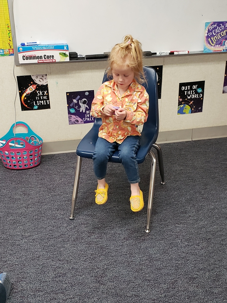 Jett shared her show and tell item.
