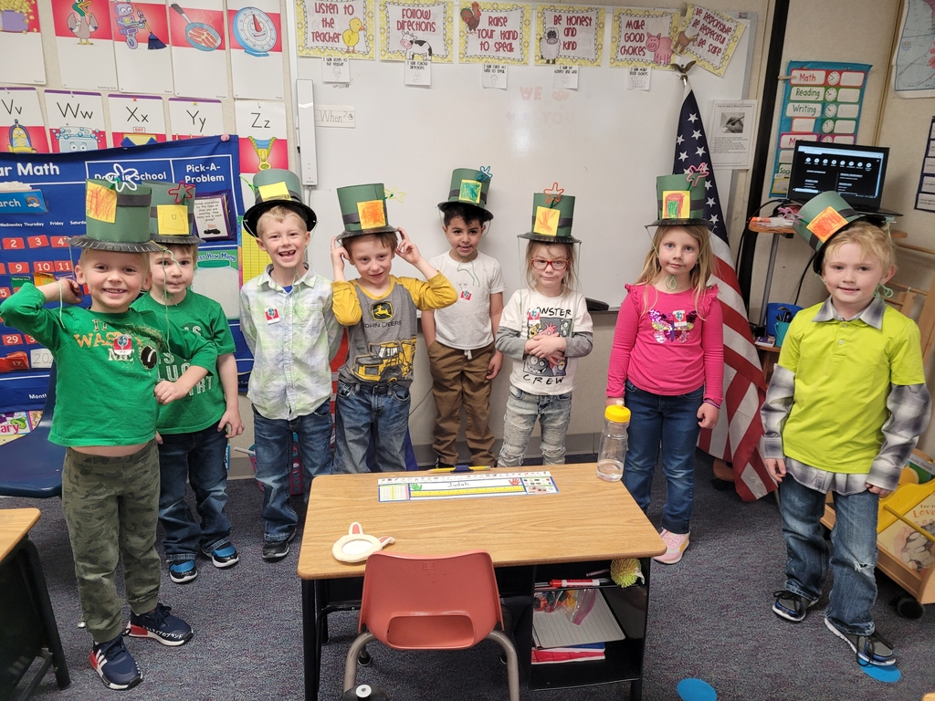 The kindergartens dressed as leprechauns. 